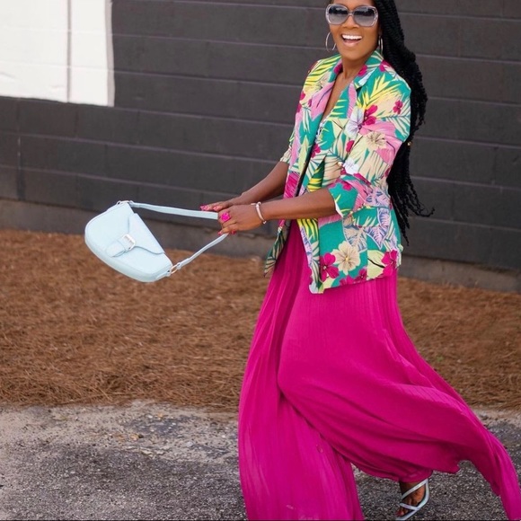 Like new Fashion Nova Women's Printed Pants Set Size S - Picture 4 of 14